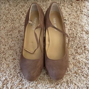 Nine West Mary Jane brown suede shoes